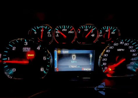 2014 Chevrolet Silverado K1500 Lt из США, поврежденный, VIN 3GCUKREC3EG413178